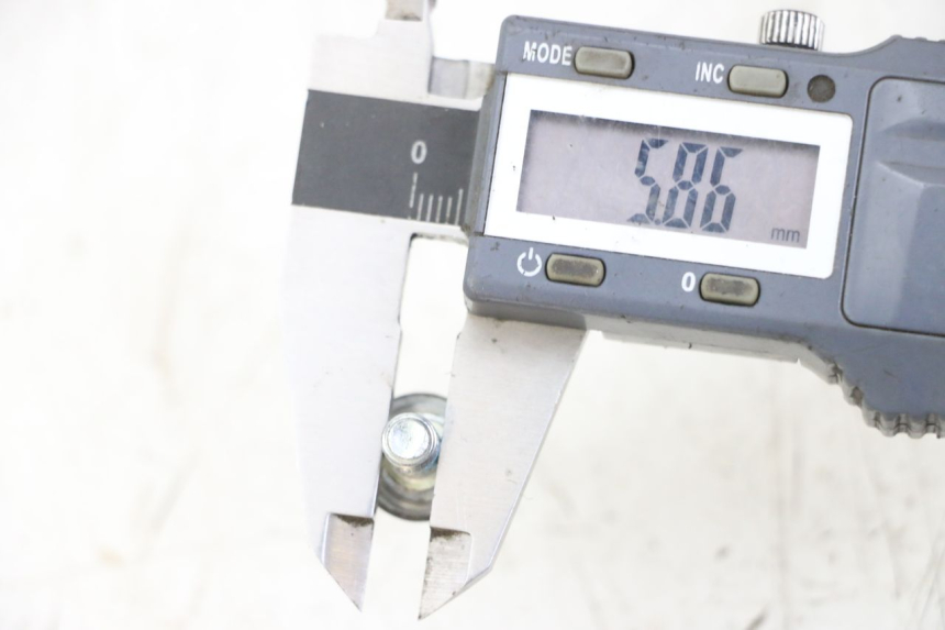 photo de BRAKE DISC BOLT YAMAHA X-MAX XMAX ABS 250 (2010 - 2014) - Zoom on usage condition