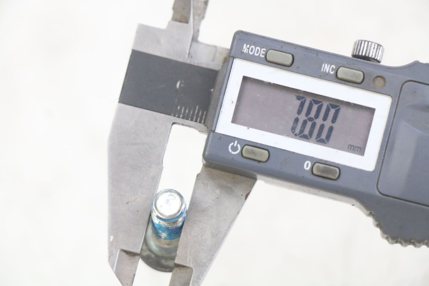 photo de BRAKE DISC BOLT YAMAHA YP MAJESTY 125 (2007 - 2010) - Zoom on usage condition